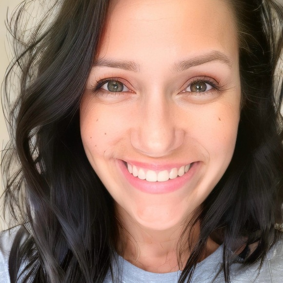 MEET YOUR POSHER! - Picture 1 of 3